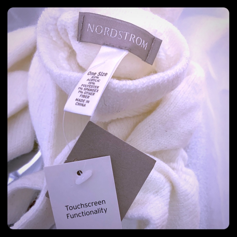 Nordstrom Women’s Touchscreen Gloves